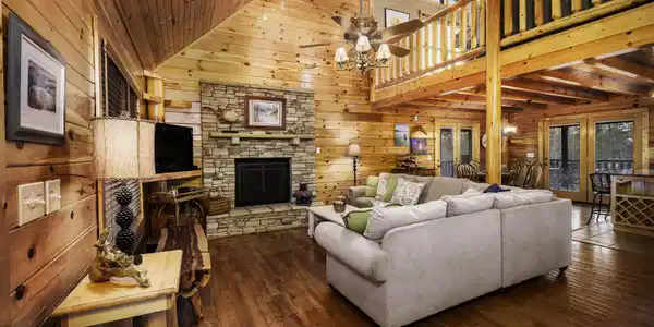 Image 4: living room