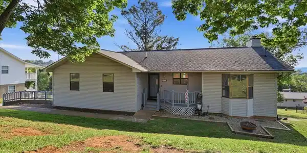 319 Ironwood Drive