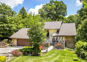 23 Laurelton Court