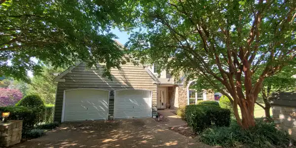 2101 Cottage Row Lane