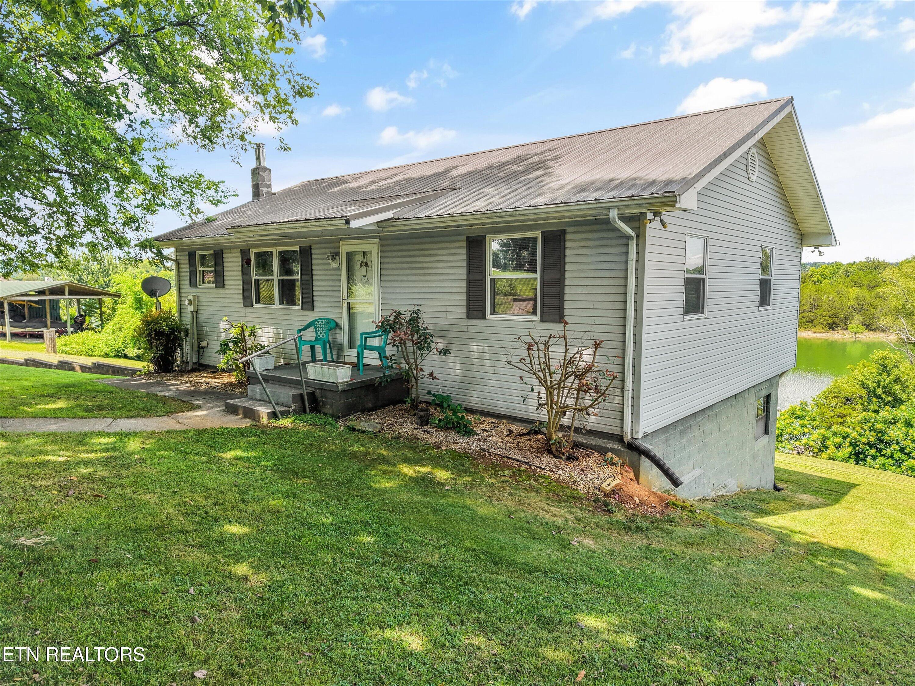 Image 2: 02-1797 Circle Lake Dr39