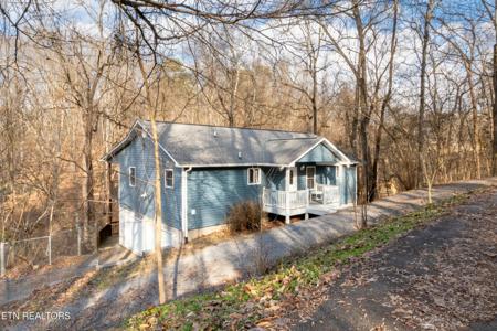 2067 Highpoint Lane