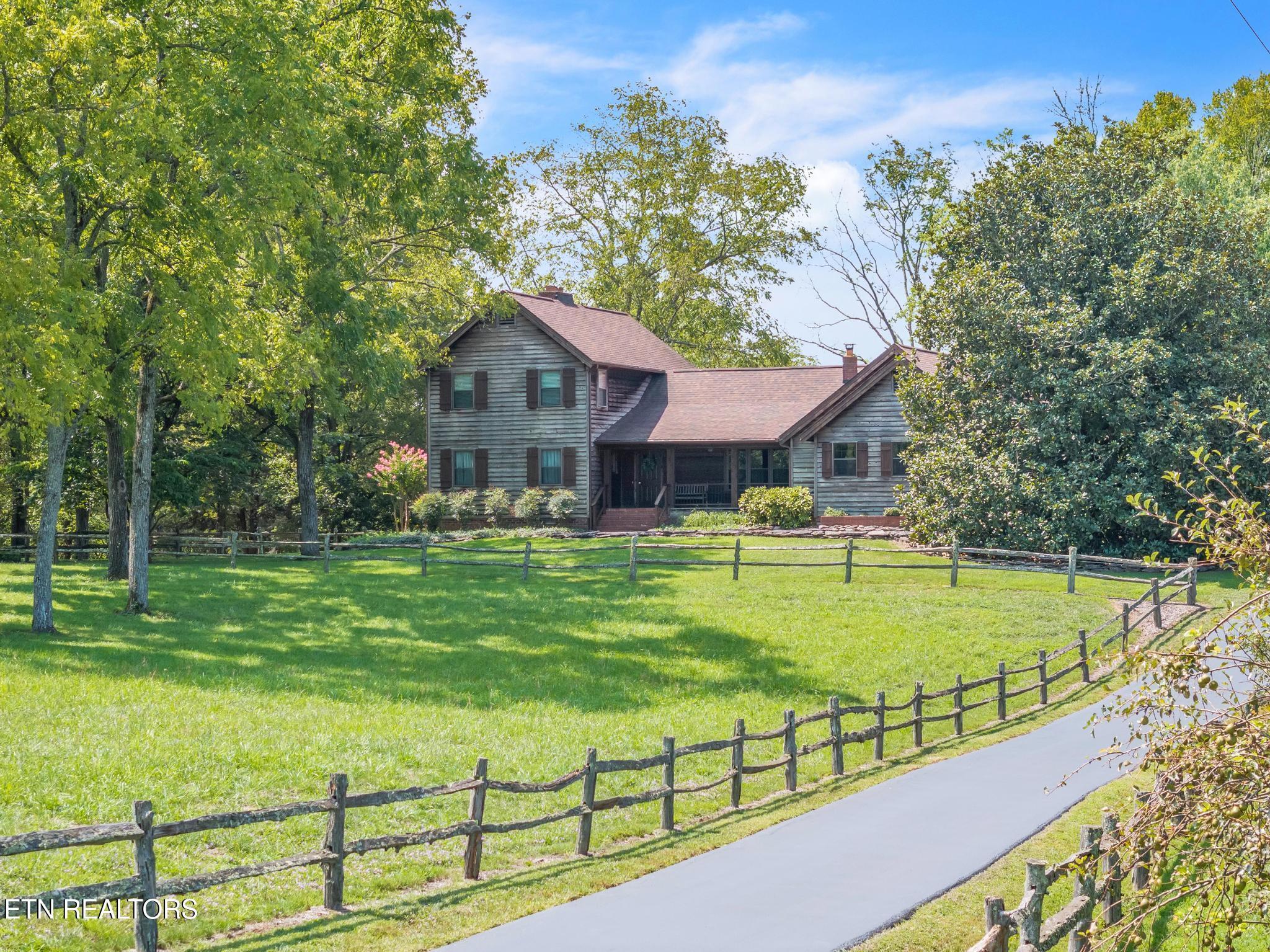 Image 2: Driveway view
