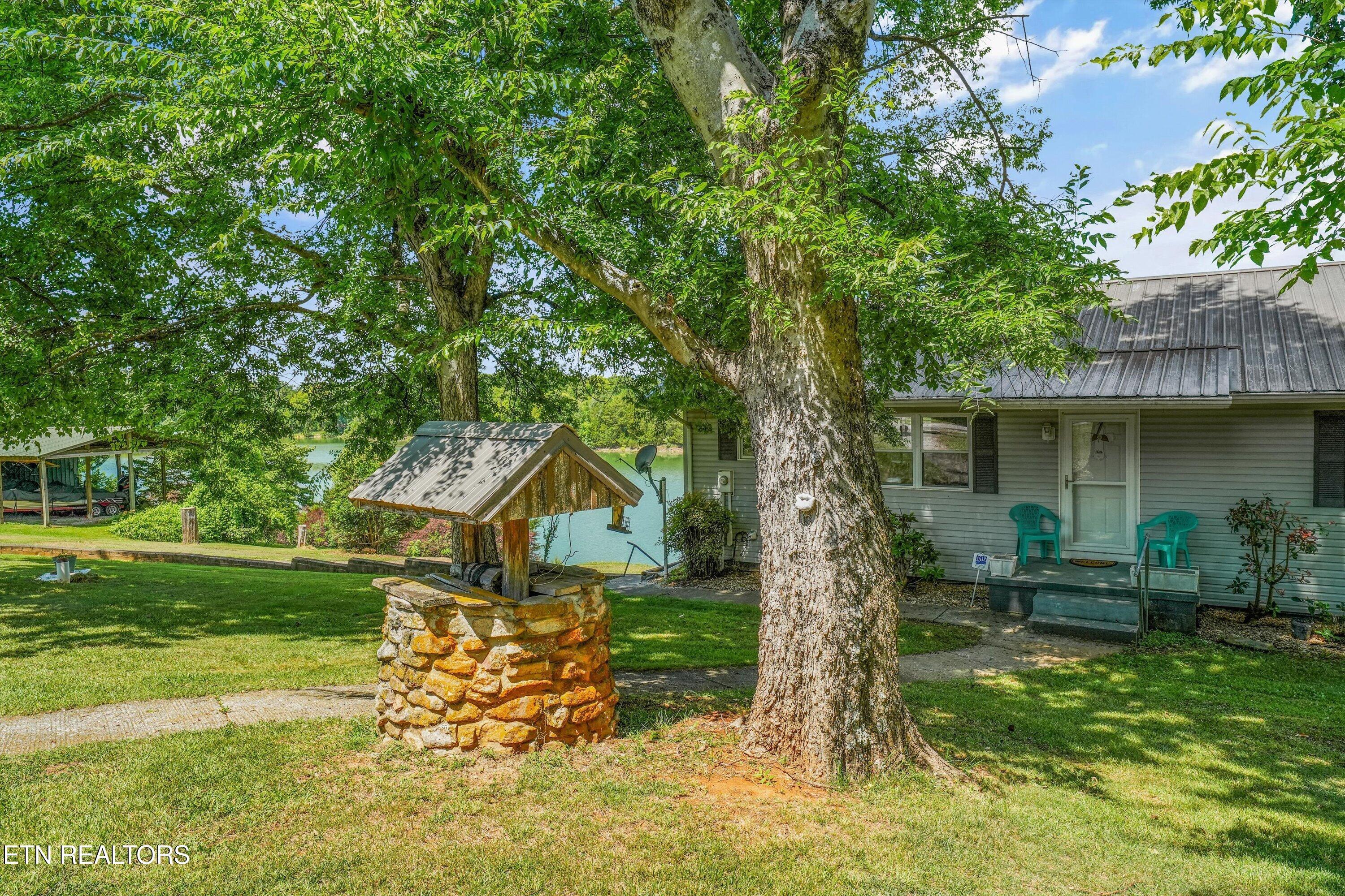 Image 4: 04-1797 Circle Lake Dr29