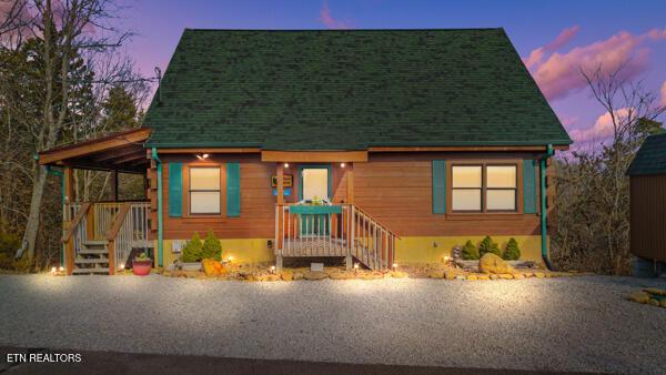 Image 3: 3