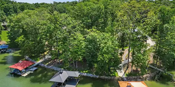 115 Cozy Cove Way