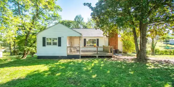 129 S High Knob Rd