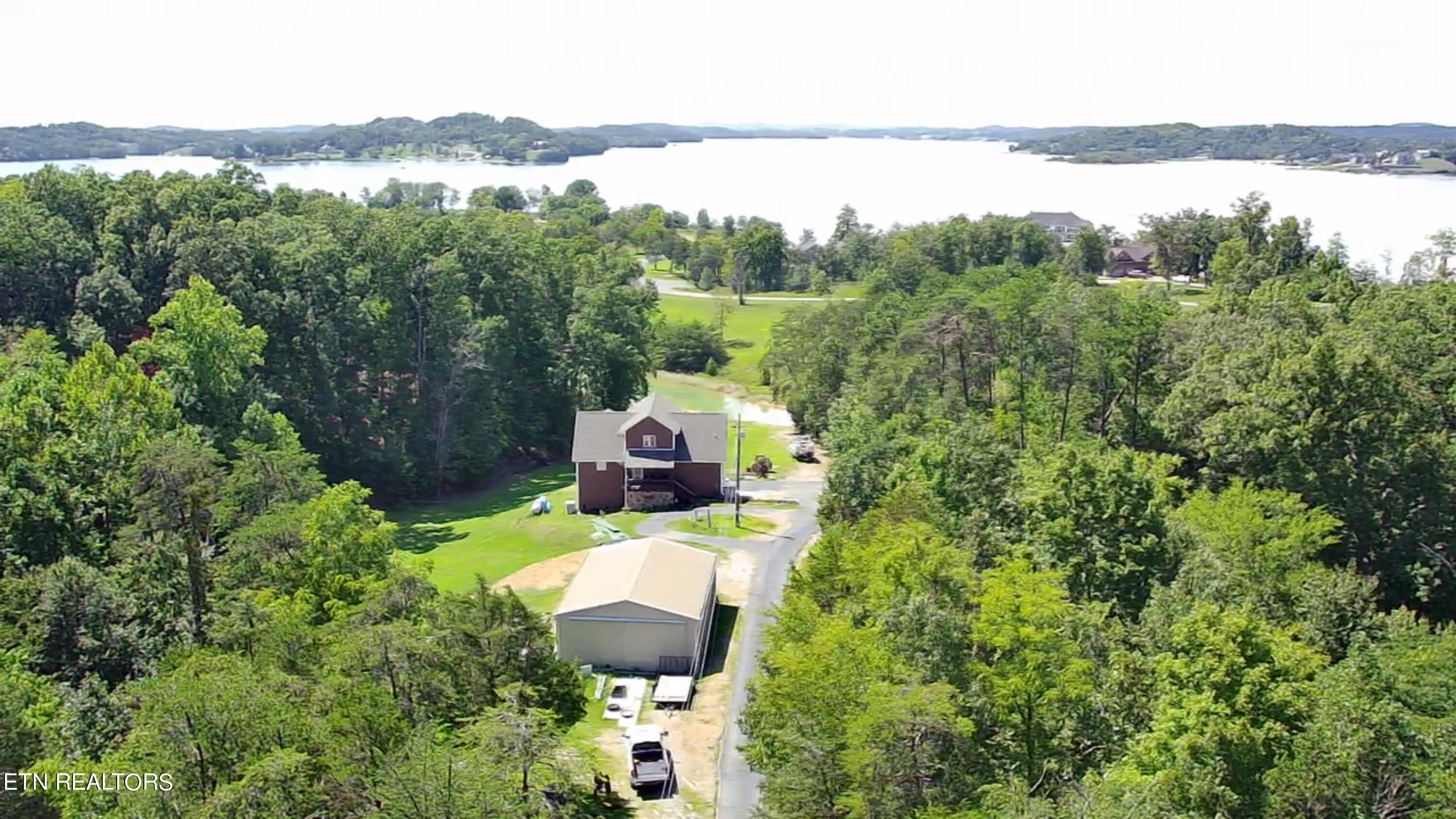 1321 Paradise Lane, Dandridge, TN lhrmls01779532