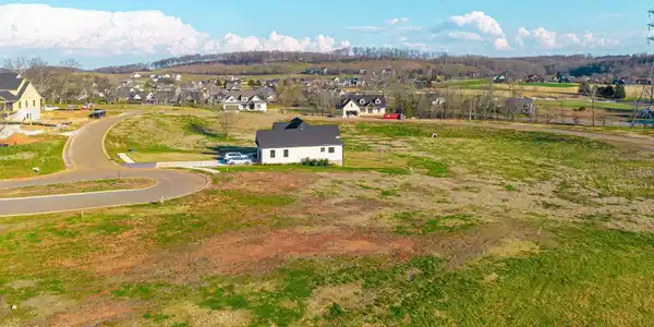 Image 2: Lot 40