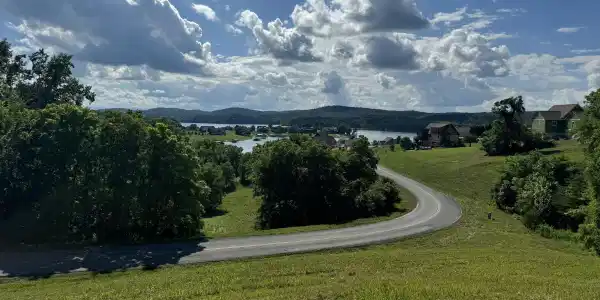 403R/404R Russell Brothers Rd