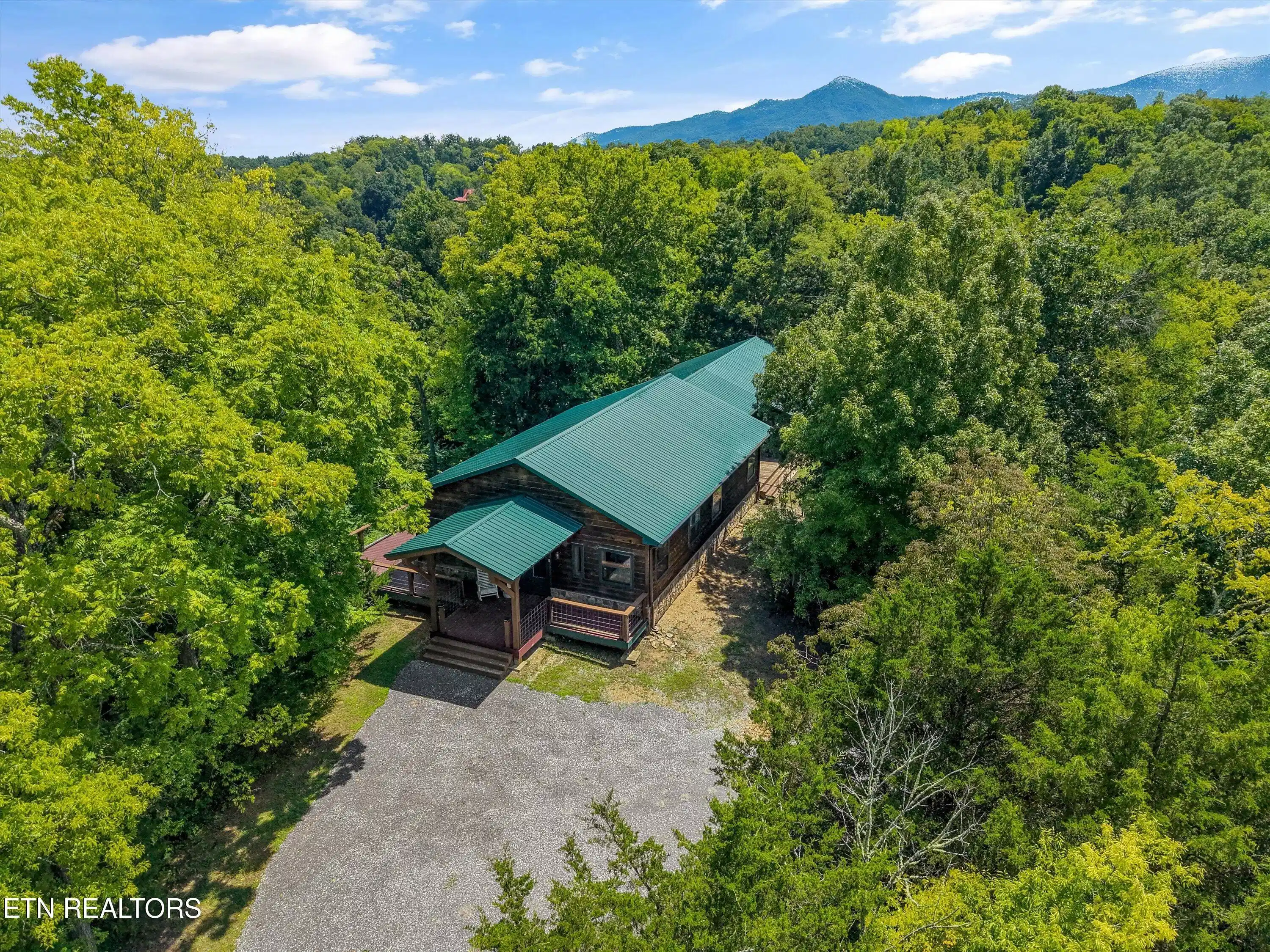 Image 1: 04-2649 Wildwood Rd02