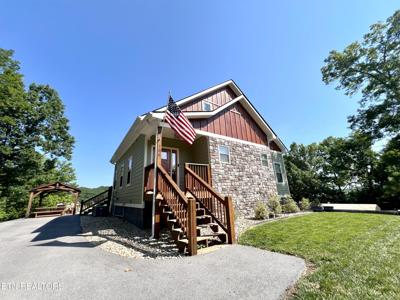 706 Fairgarden Circle