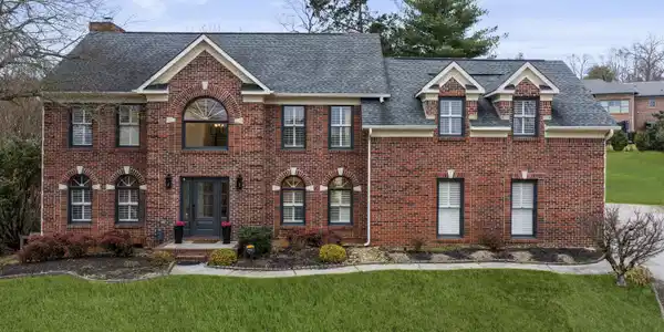 1801 Swinford Court