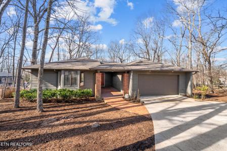 142 Rolling Green Drive