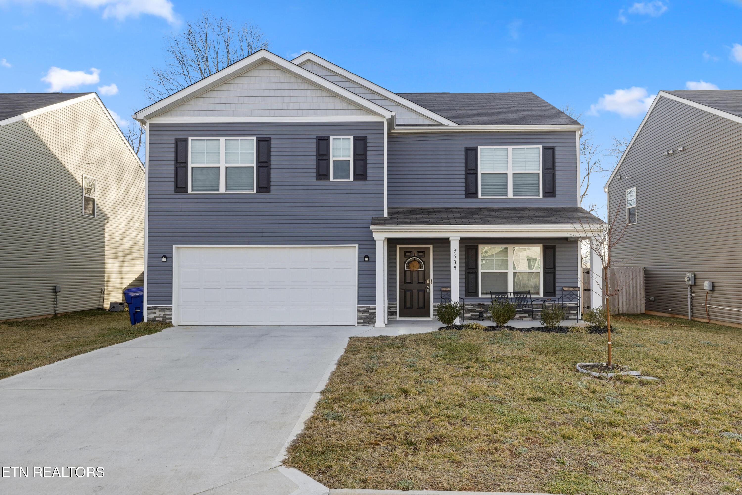 Image 1: River Pointe Neighborhood