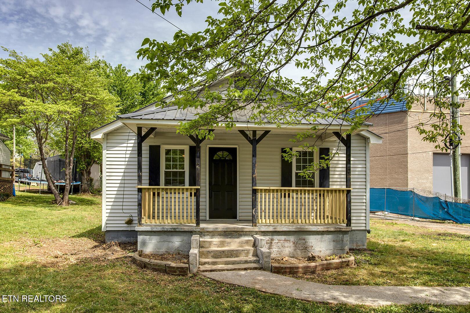 Image 2: 01_GroveStreet_1315_Front