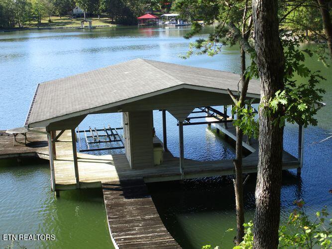 Image 4: tn_boat dock