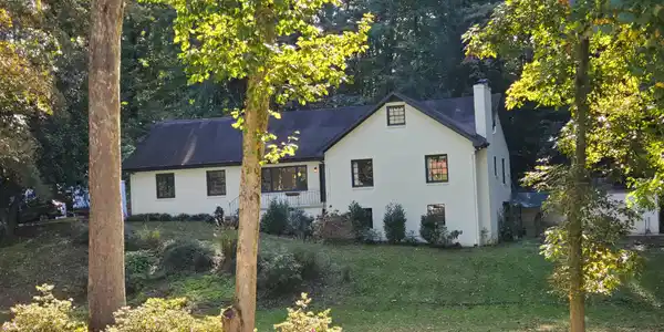 3604 Circle Lake Lane