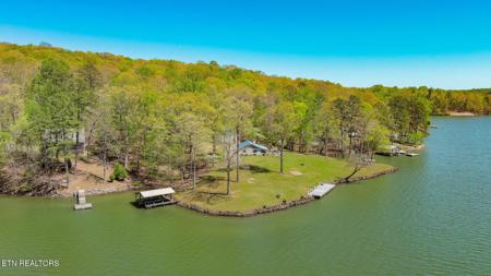 175 Kingfisher Rd