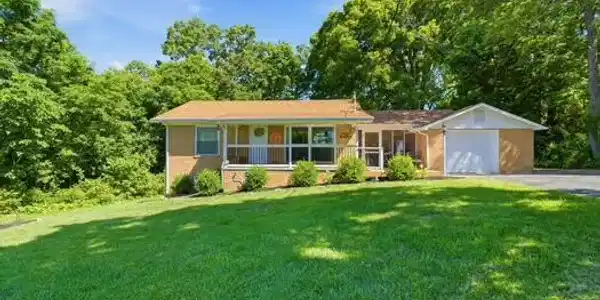 3012 Sinking Springs Rd
