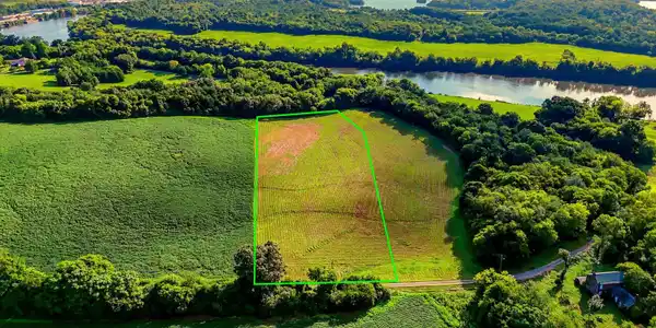 Lot 1 6000 Riverview Rd