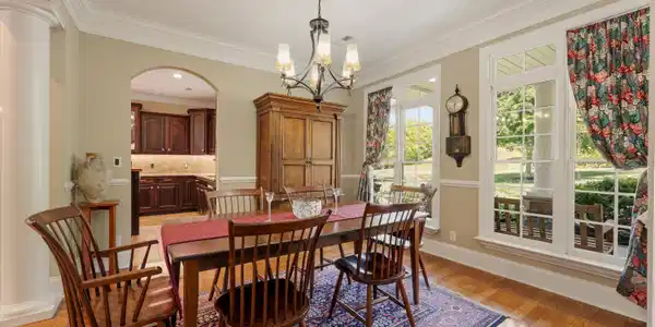 Image 3: Dining Room