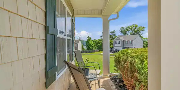 Image 2: 7-web-or-mls-277 Gail Lane-8