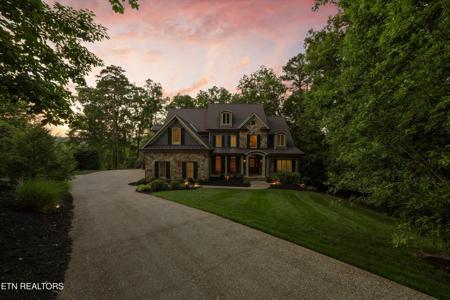2533 Woodland Reserve Lane