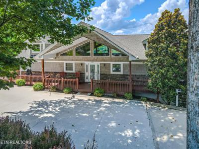 1470 Deerfield Way