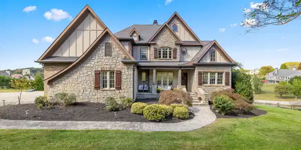 3642 Jackson Pointe Drive