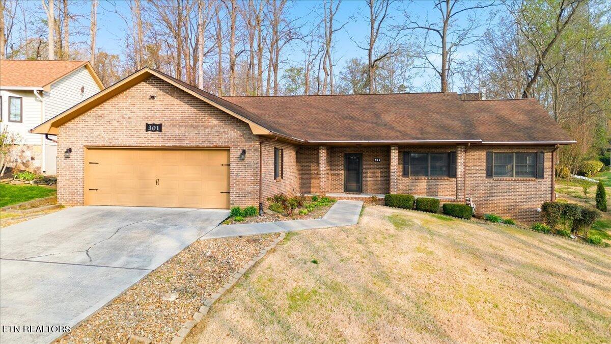 Image 1: 01-Exterior