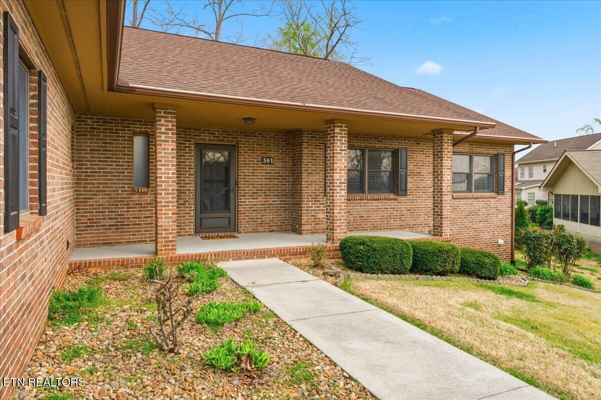 Image 2: 02-Exterior