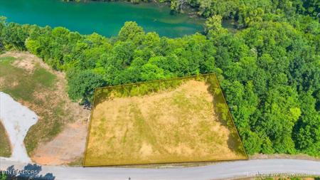 2321 Cove Pointe Rd