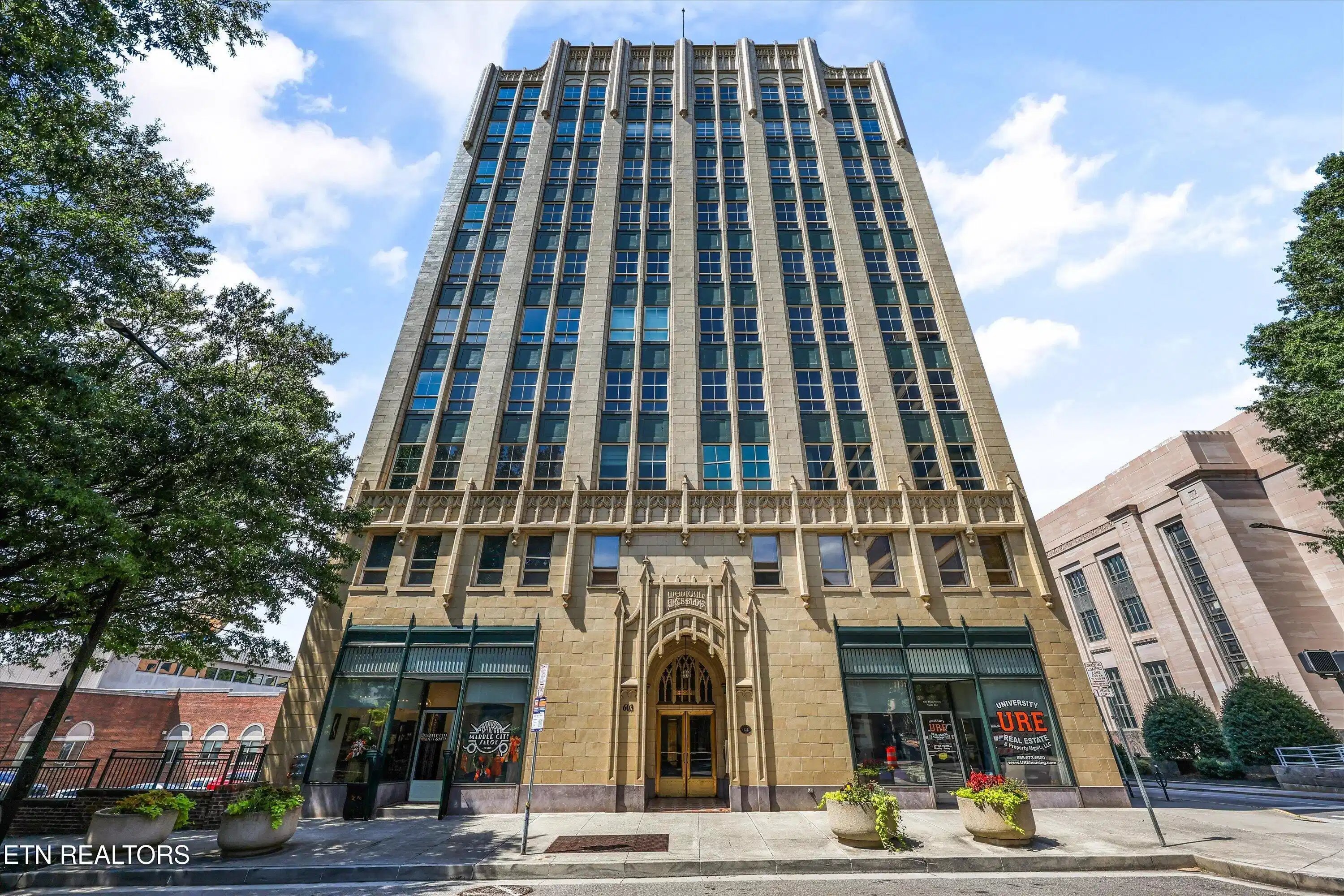 Image 1: 01-603 W Main St , Unit 100201