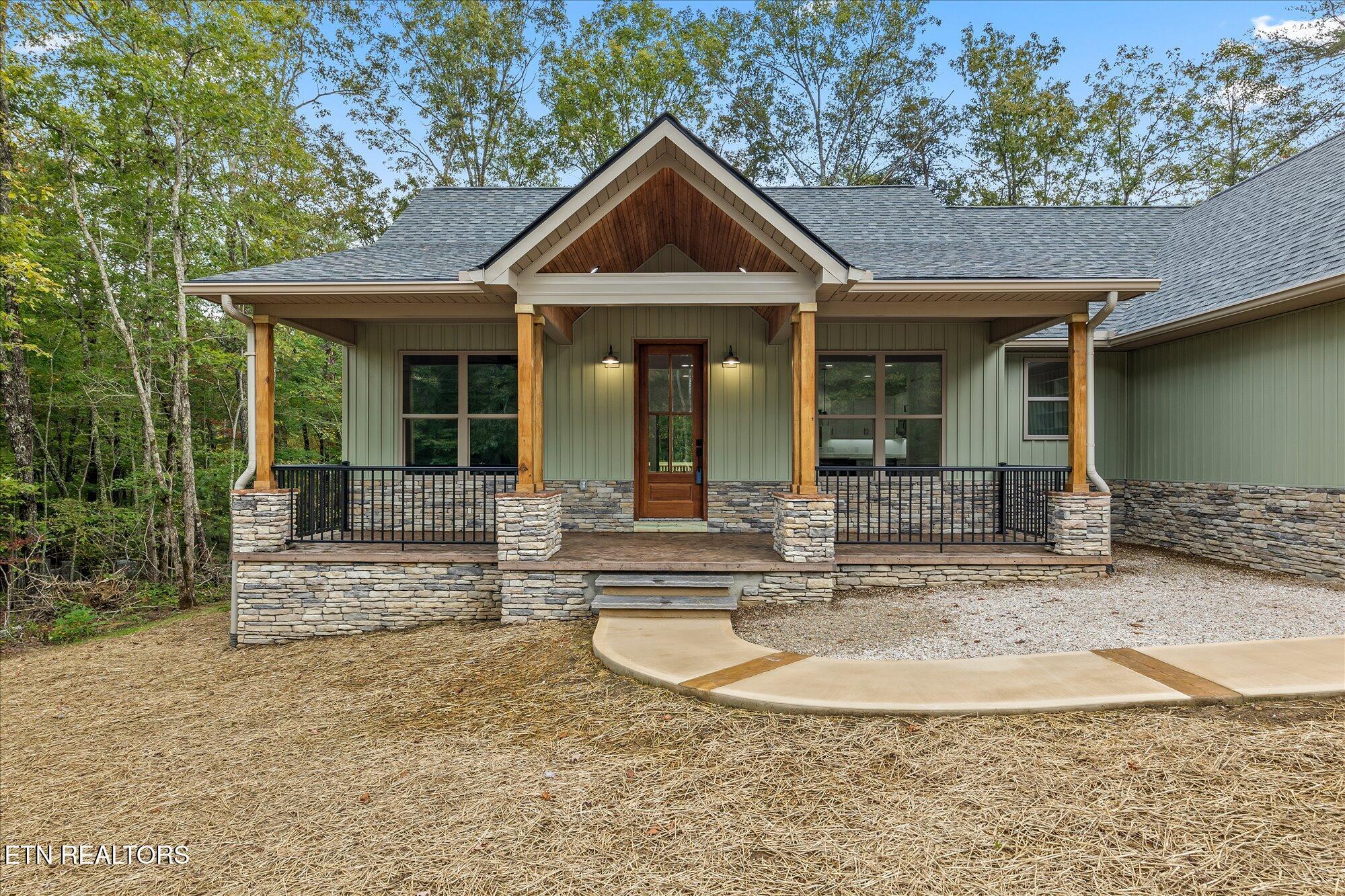 Image 4: Front of House