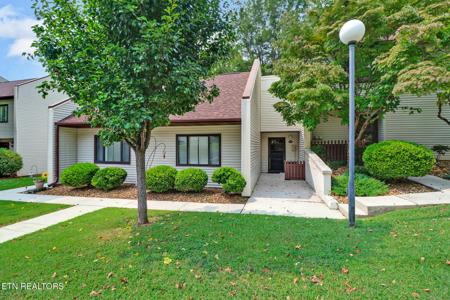 92 Wilshire Heights Drive