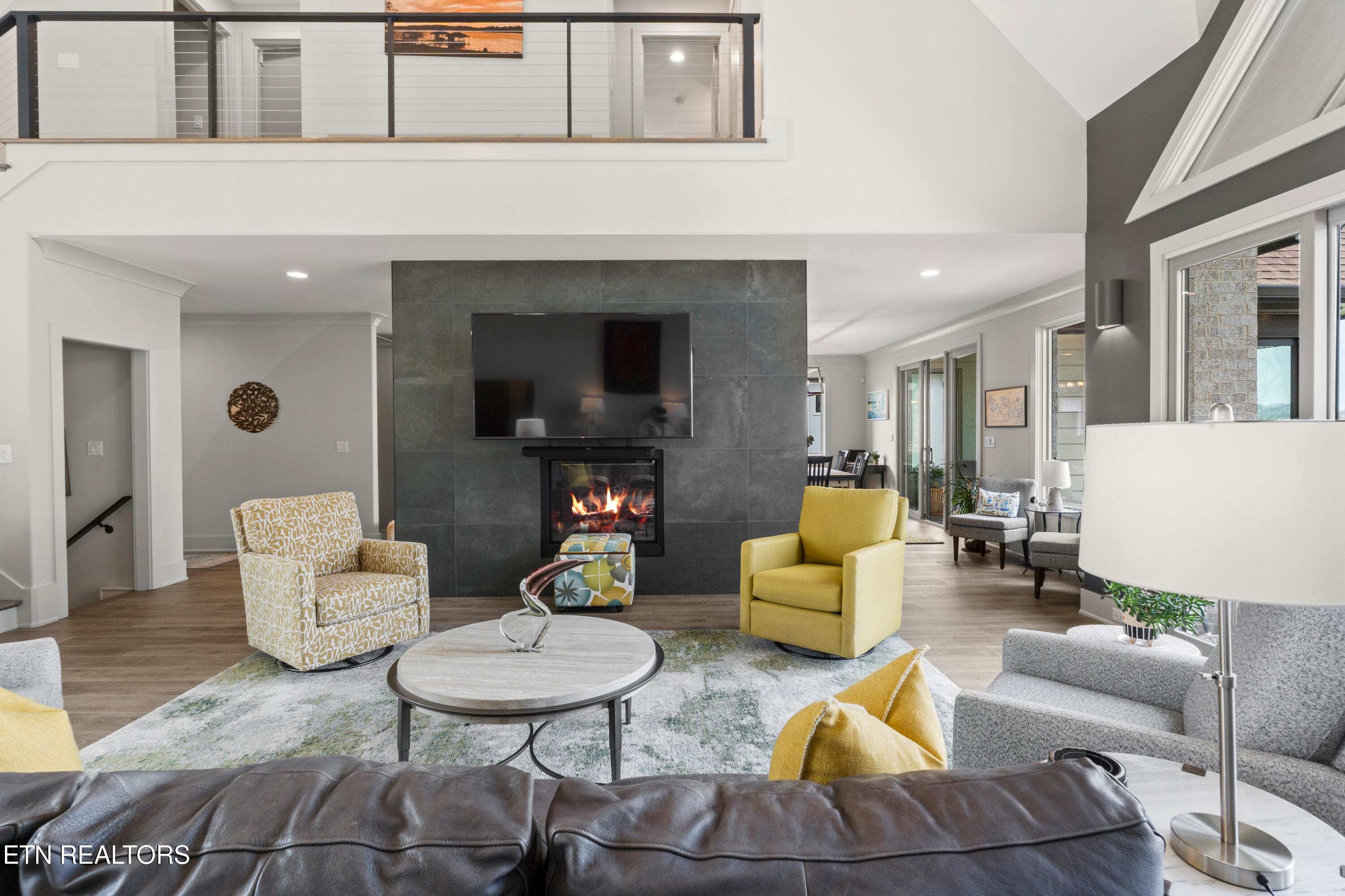 Image 4: See-Thru Fireplace