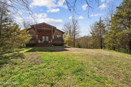 2649 Wildwood Rd