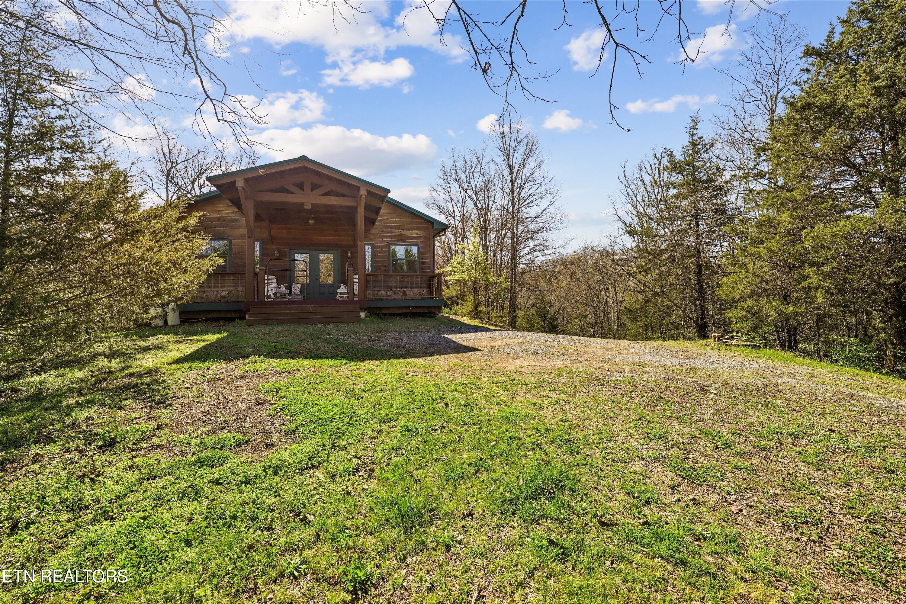 Image 1: 01-2649 Wildwood Rd 10