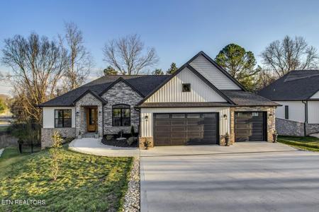 220 Yona Way