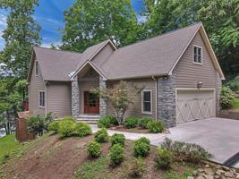 1041 N Shorewood Lane