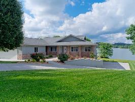229 Chatuga Way