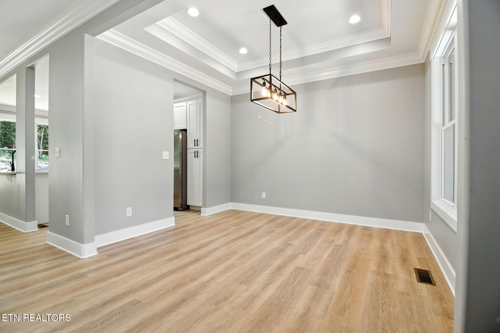 Image 4: Dining / Flex Room