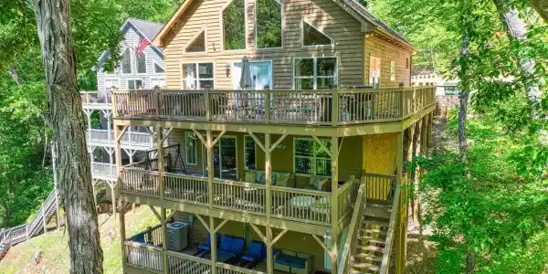 129 Bridgeview Lane