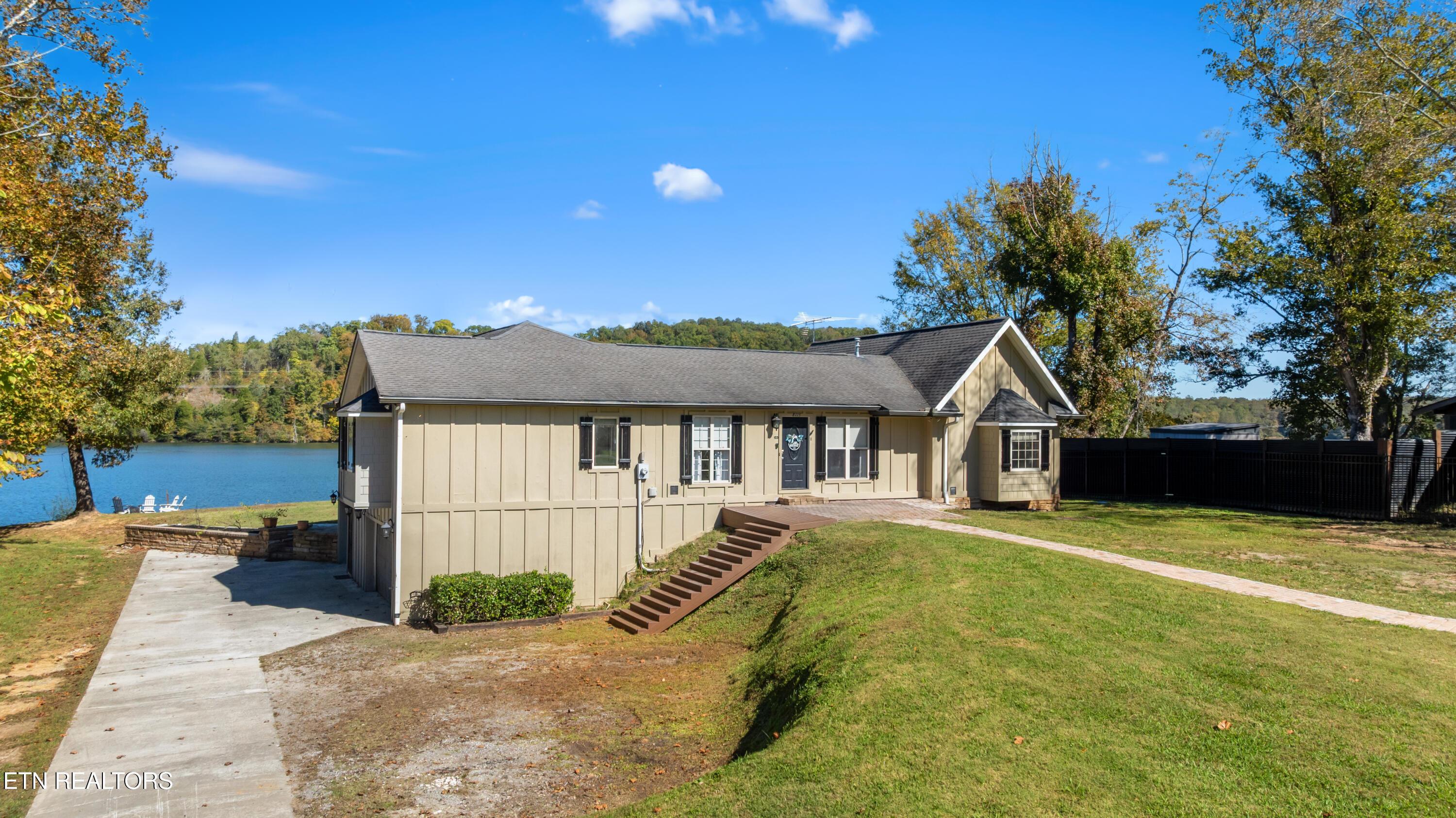 Image 2: DJI_0461_1