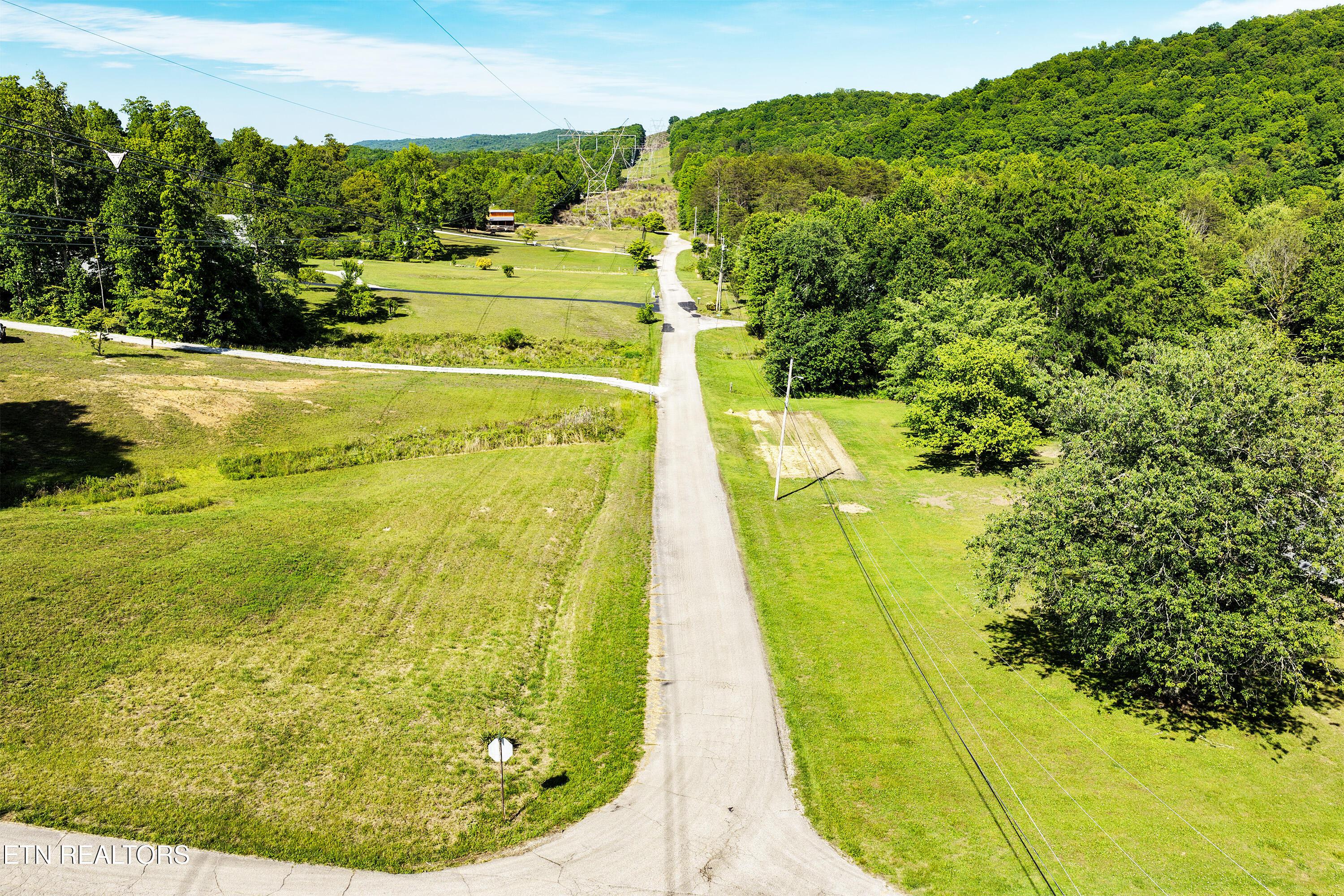 Image 4: Street View - 2