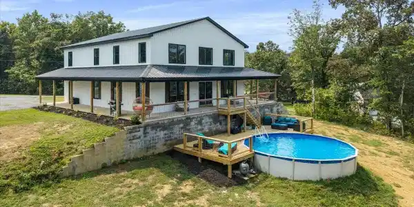 132 Hiwassee Drive