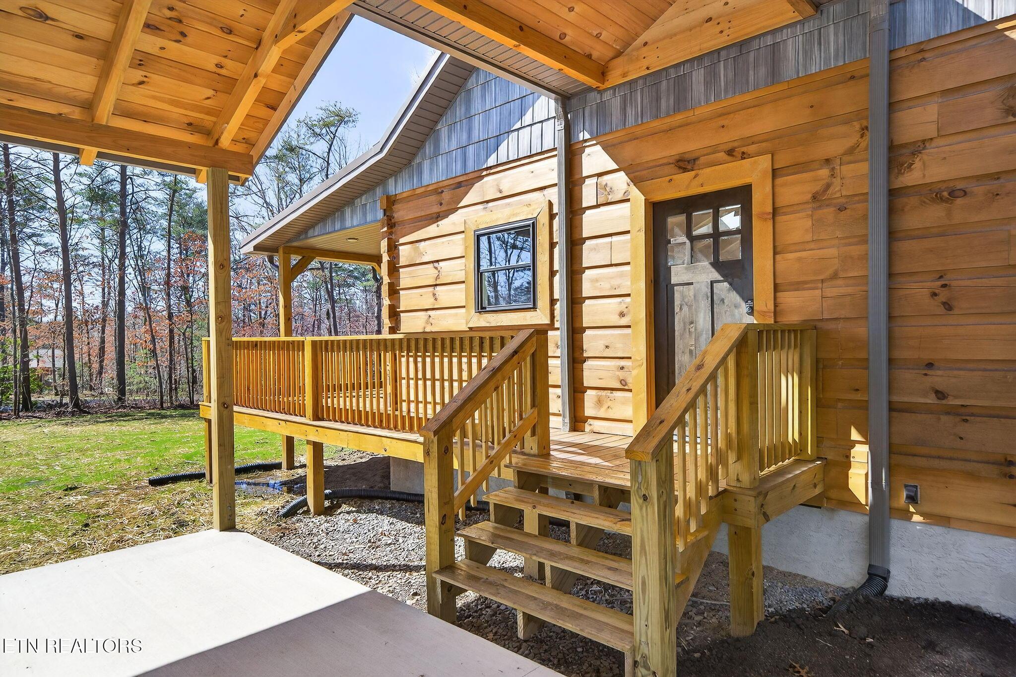 Image 3: 8-web-or-mls-294 Lake Shore Dr_037_TNPC