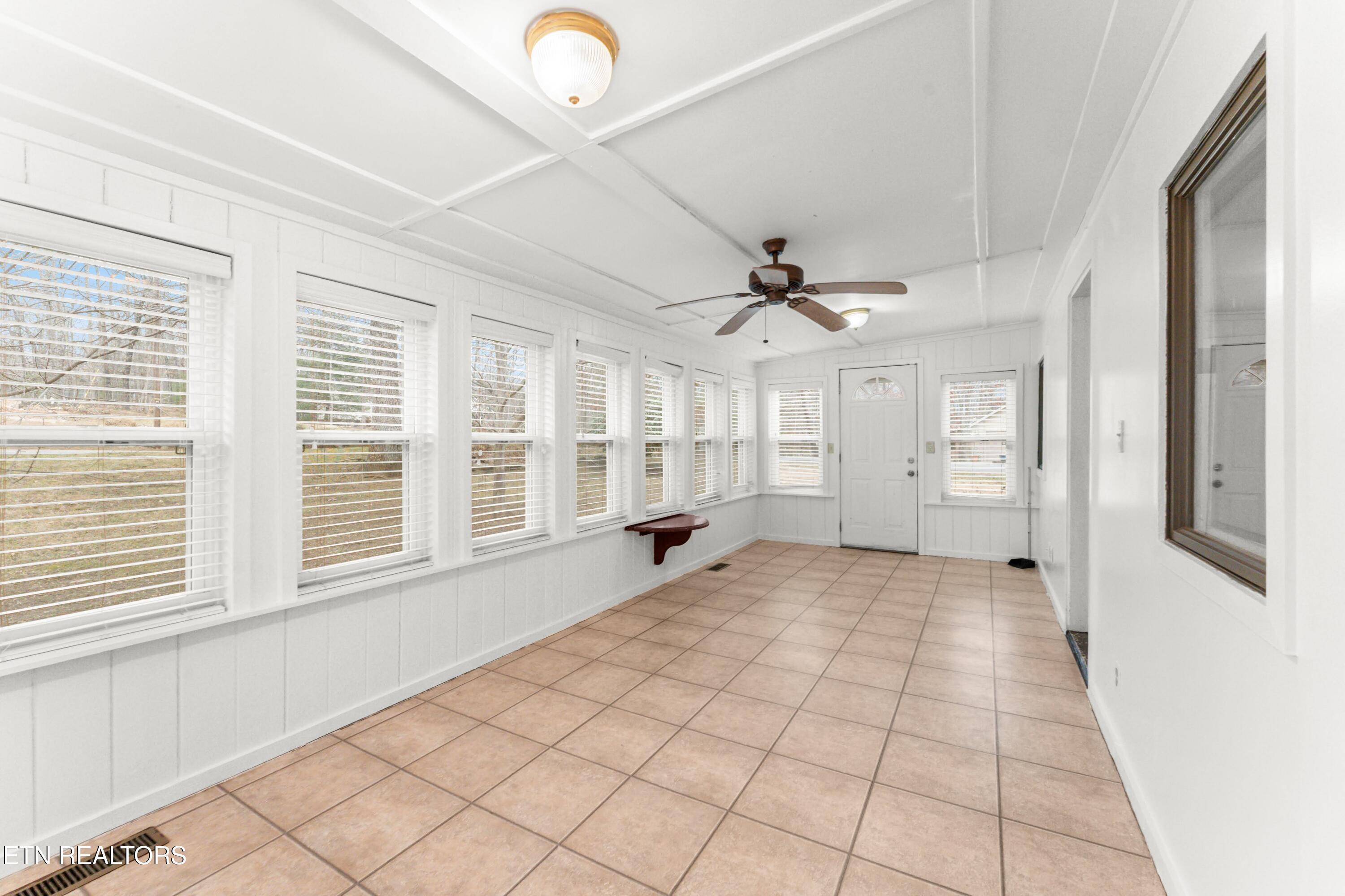 Image 4: Enclosed Front Porch