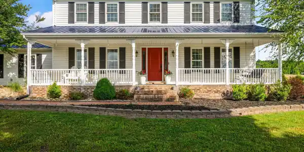 Image 2: Front Exterior